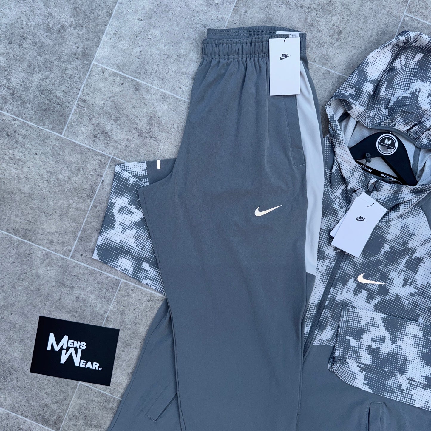 Nike Camo Windbreaker x Challenger Pants Set - Grey
