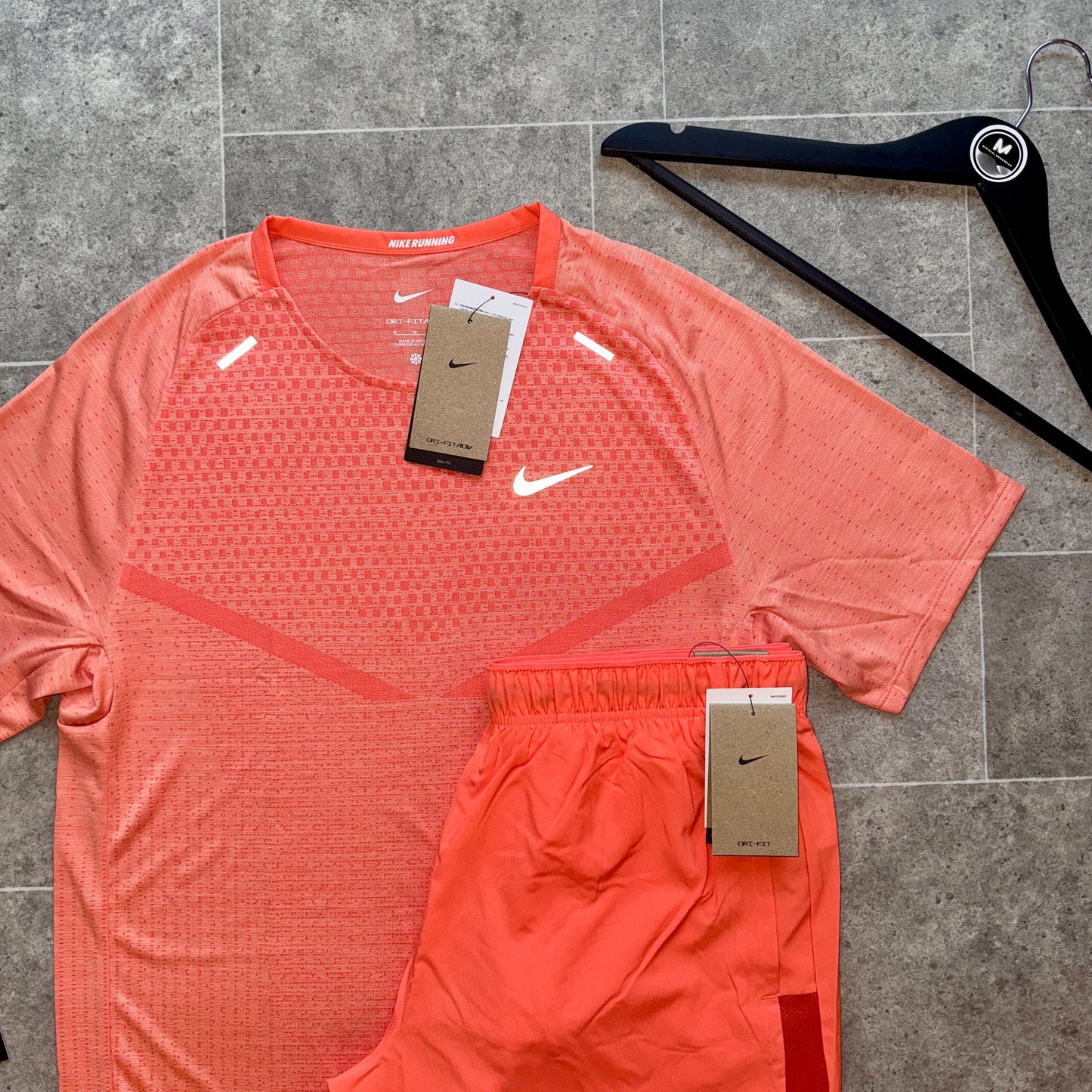 Nike dri-fit ADV techknit x challenger set - Salmon