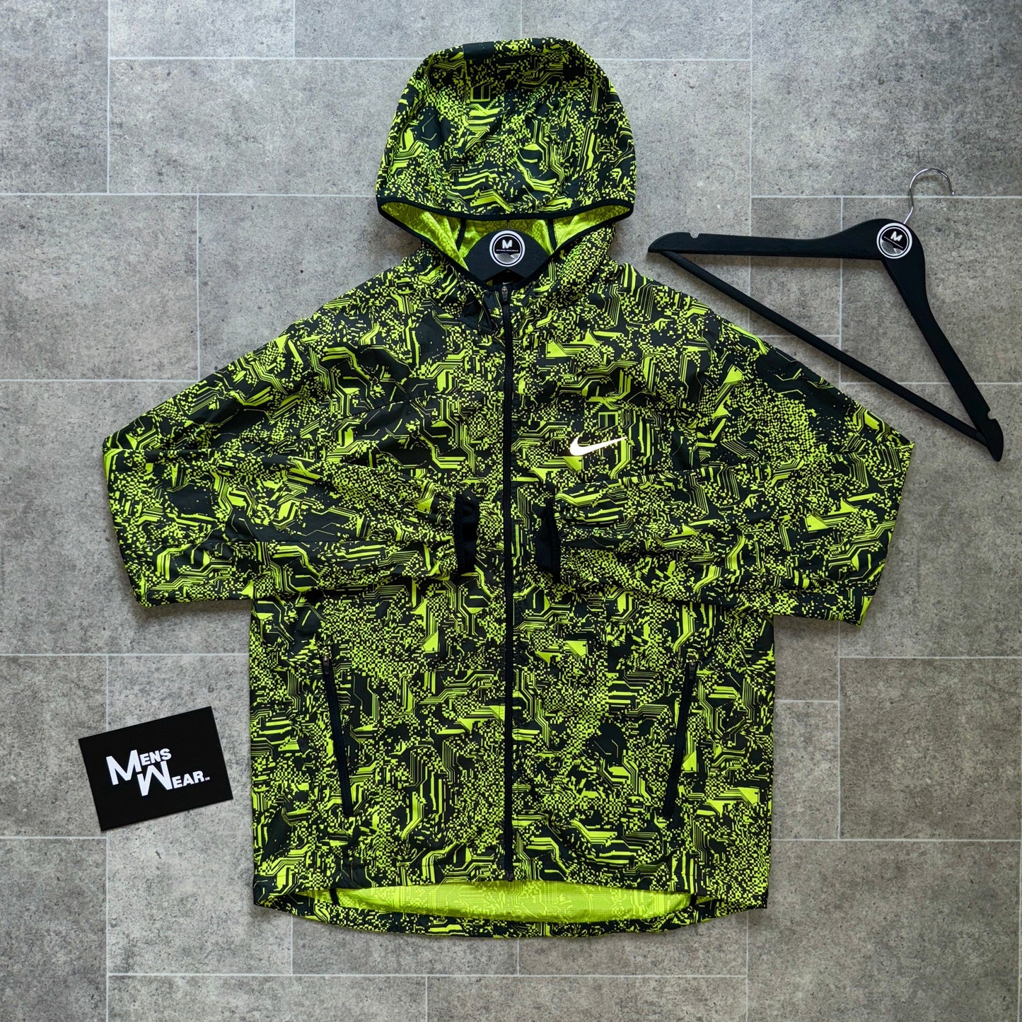 NIKE ‘EXCLUSIVE’ DIGITAL WINDBREAKER - NEON